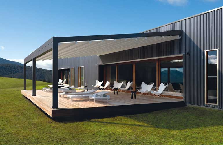Solarlux Acubis stikla nojume - istaba ar taisnu stikla jumtu Solarlux Acubis stikla nojume - istaba ar taisnu stikla jumtu